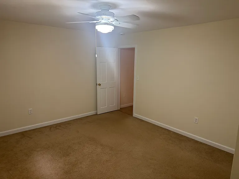 70 Broad Meadow Dr — Photo 8