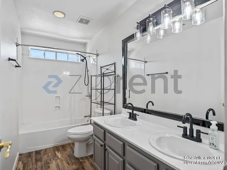 19 Lowell Ct — Photo 33