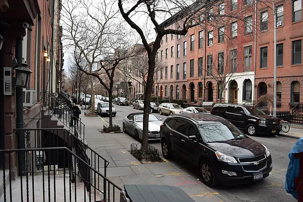 Rented by AD Real Estate Investors | media 13