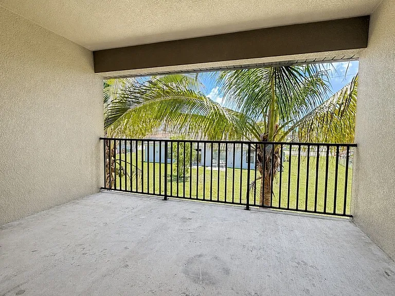 4109 SW 8th Pl #203 — Photo 19