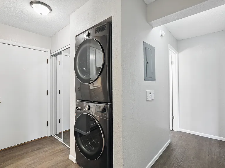 Forest Park Apartments — Photo 35