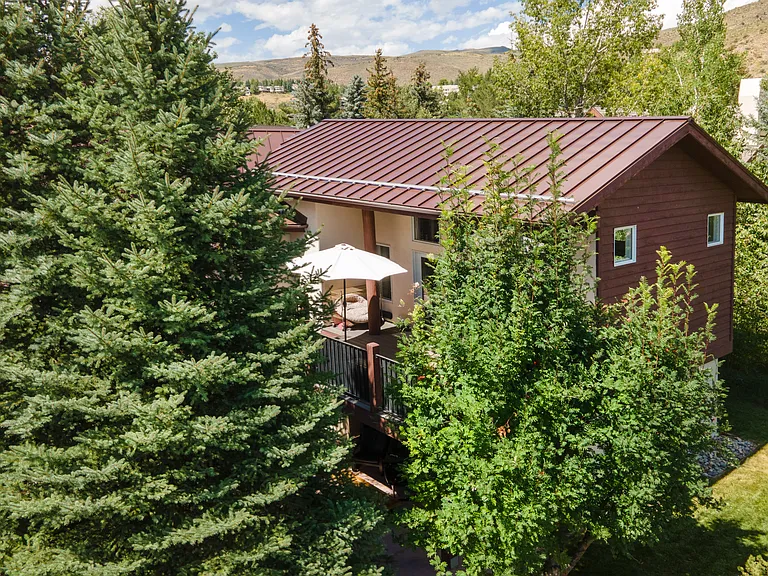 120 Hereford Rd #E — Photo 39