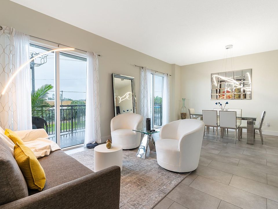 1st image of 2631 NE 14th Avenue #205