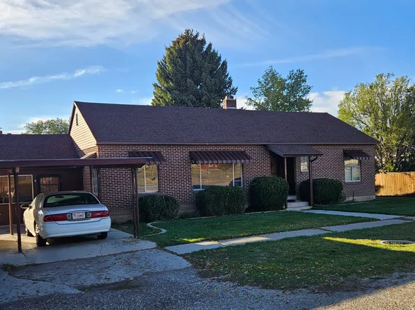 144 S 100 E, Mount Pleasant, UT 84647
