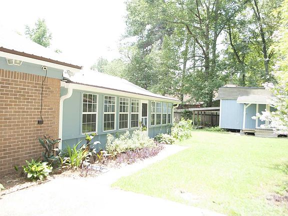 2nd image of 505 Bradford Dr