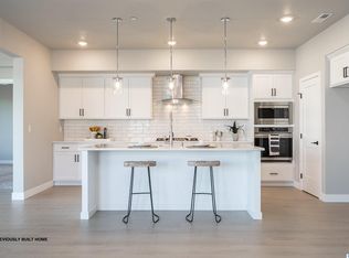 2453 Brodie Ln, Richland, WA 99352