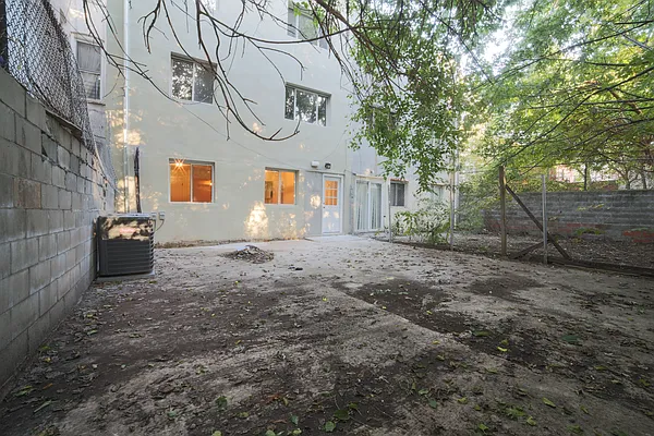 Rented by Prime Square Realty | media 9