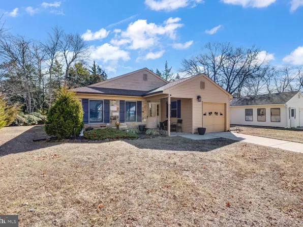 203 Yorktowne Dr, Little Egg Harbor, NJ 08087