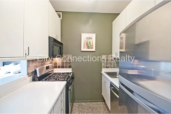 Rented by City Connections Realty | media 24