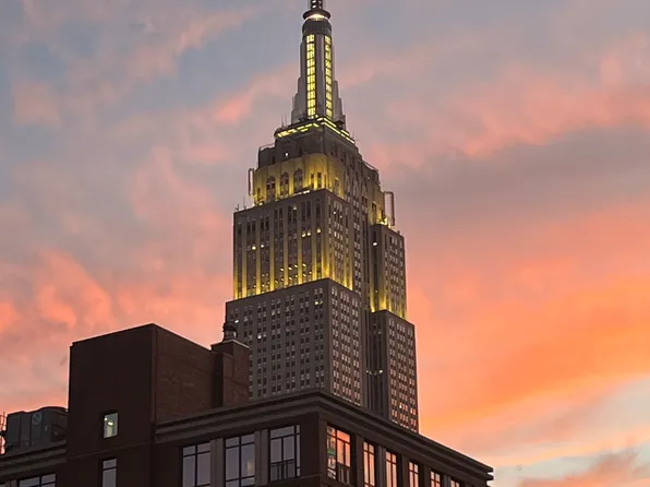 310 Lexington Avenue image 3 of 16