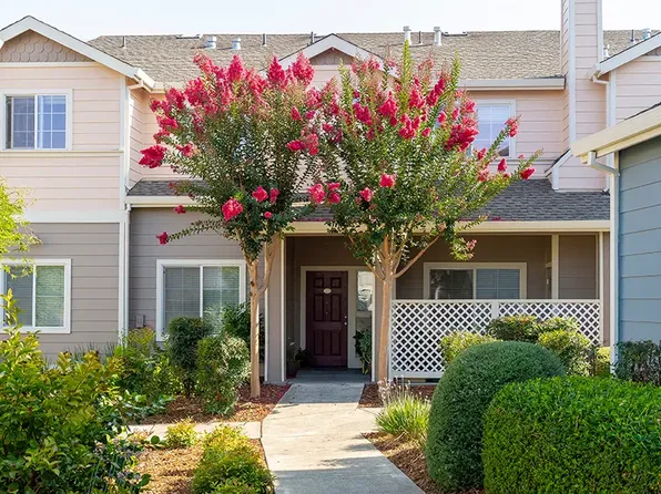 Lincoln Gardens Apartments