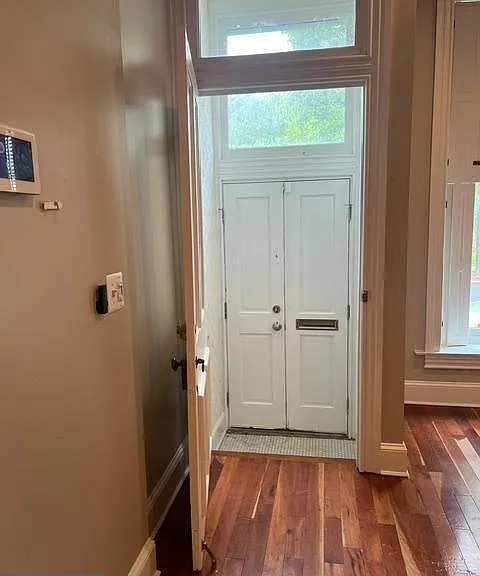 411 E Lafayette Ave — Photo 2