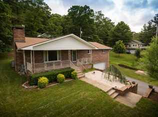 215 Azalea Dr, Boone, NC 28607