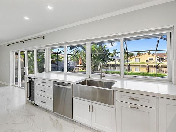 5th image of 5811 Bayview Drive