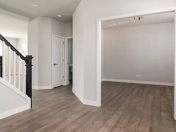 3rd image of 9641 Tawny Acorn Dr