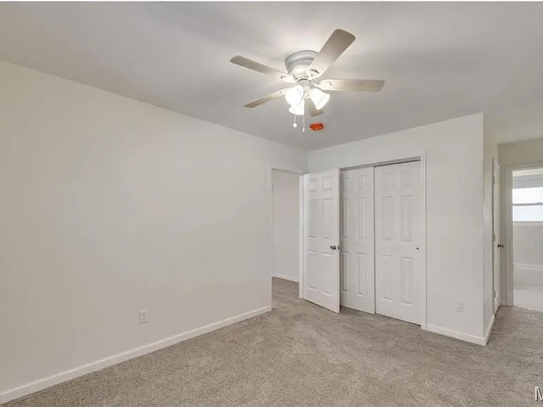 1218 Iron St — Photo 2