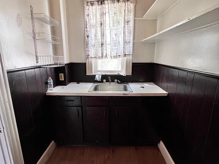 15 Nichols St #2 — Photo 9