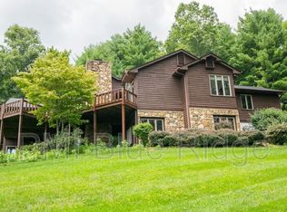 137 Cypress Pt, Hendersonville, NC 28739