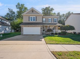 39030 Arcadia Cir, Willoughby, OH 44094