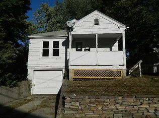 20 Lyndon Rd, Cranston, RI 02905