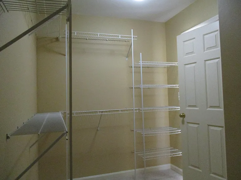 11102 Spring Meadow Blvd — Photo 20