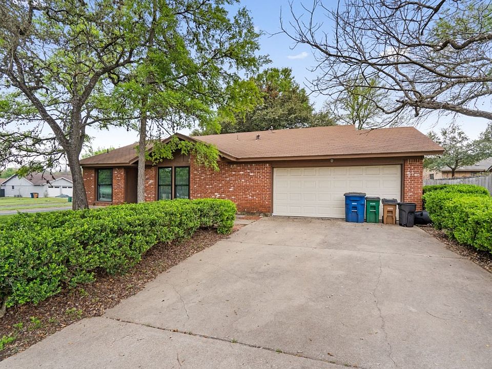 1st image of 2701 Alderwood Dr