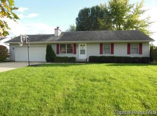 82 Buckhorn Dr, Springfield, IL 62707