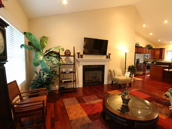 Living Rm