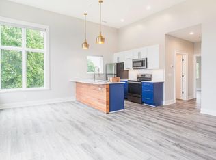 1212 Cedars Ct, Charlottesville, VA 22903