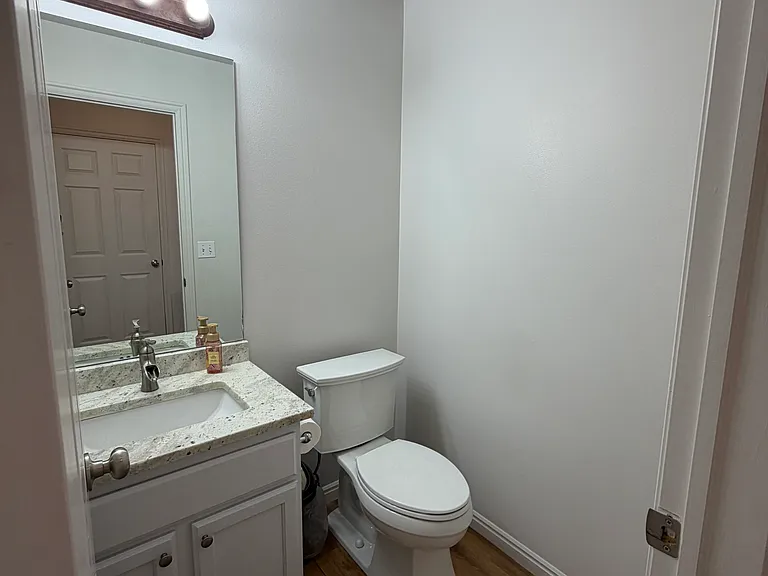 1831 S 550th St W — Photo 10
