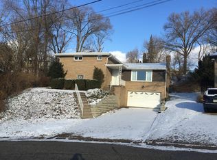 1106 Oriole Dr, Pittsburgh, PA 15220