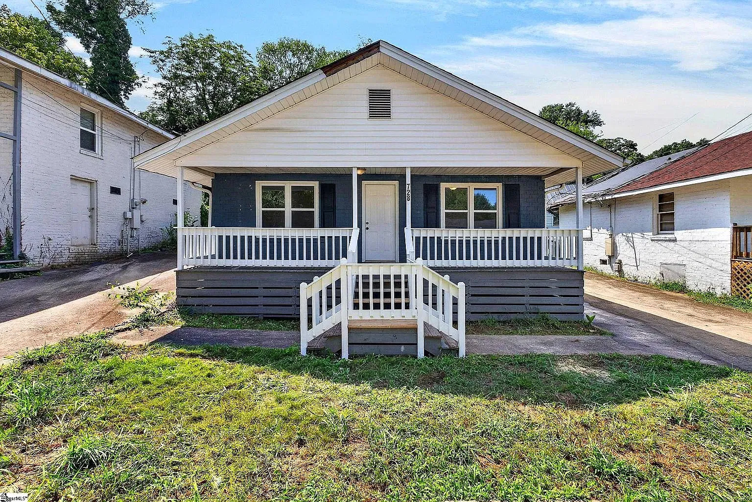 2 bed, 1.0 bath, 654 sqft, $1,295 — Photo 2