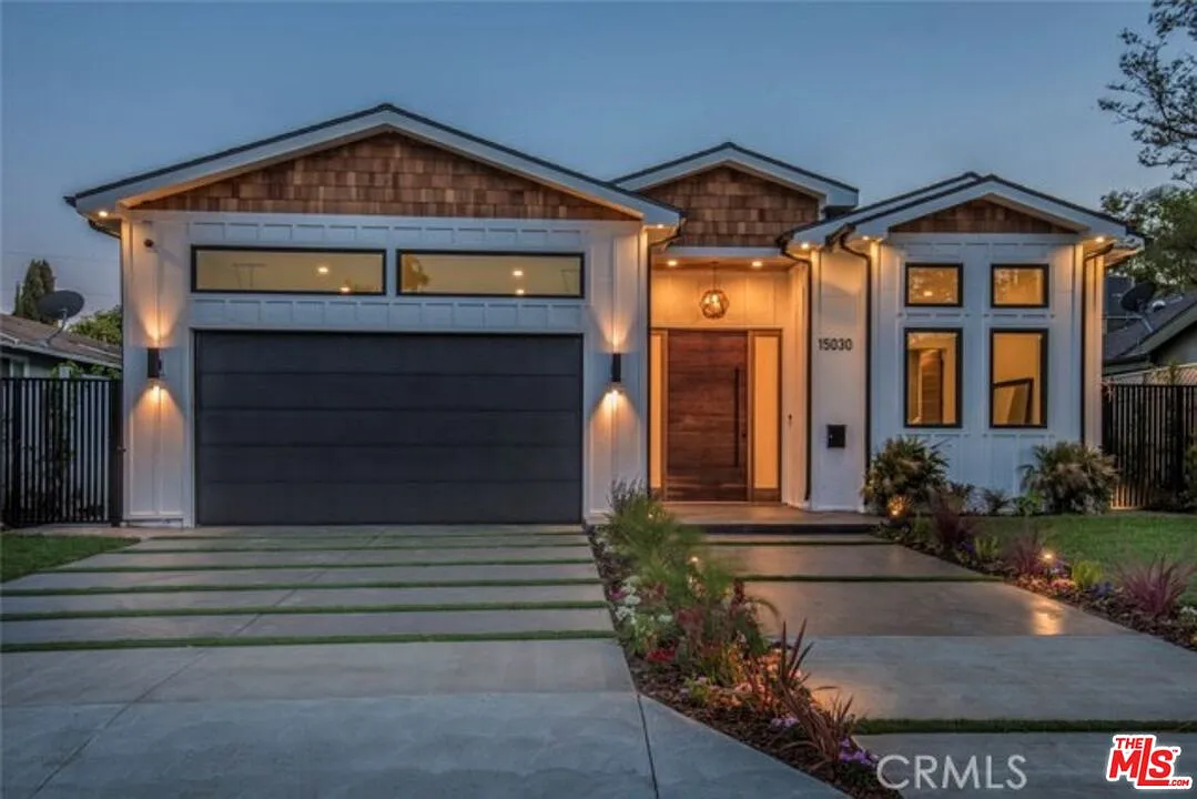 4 bed, 5.0 bath, 3037 sqft, $12,495 — Photo 2