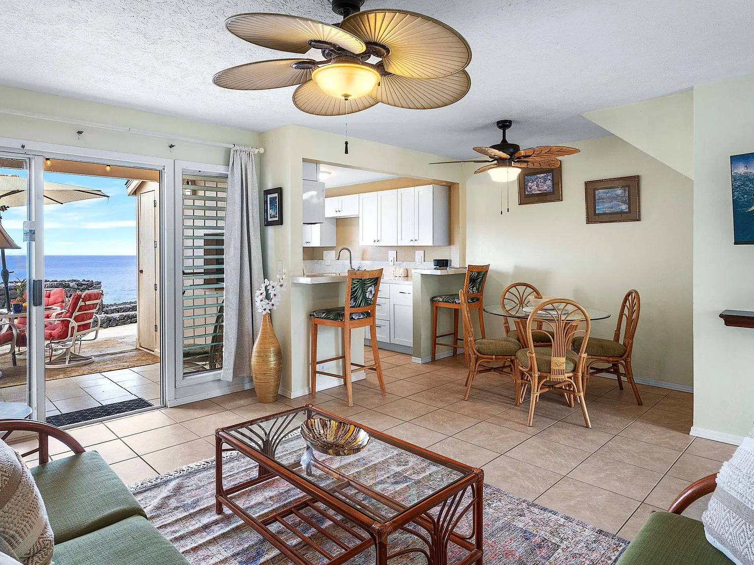 2 bed, 921 sqft, $4,000 — Photo 3