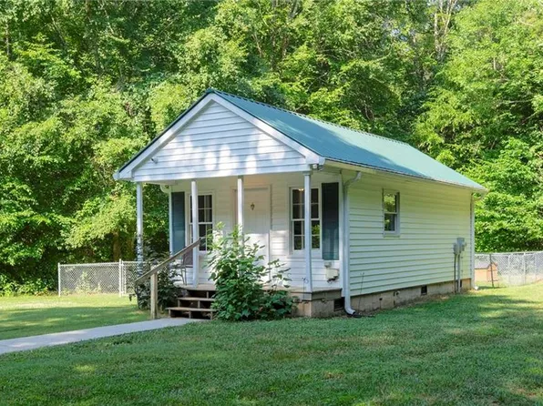 536 Markland Rd, Advance, NC 27006