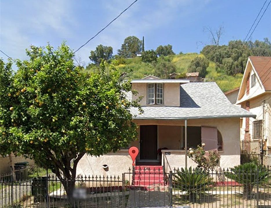 1st image of 487 E Avenue 28