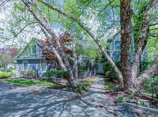 14 Deer Cross Ln, North Brunswick, NJ 08902
