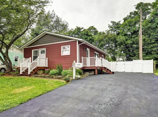 3018 Lynnwood Way, Jeffersontown, KY 40299