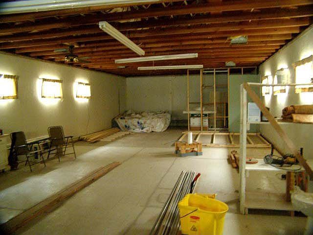 2nd image of 1000 E Avenue B