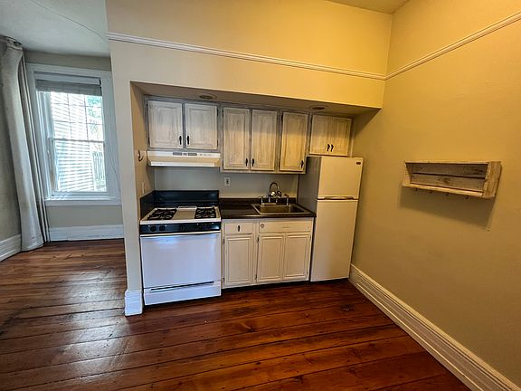 5th image of 320 W Gay St #1A