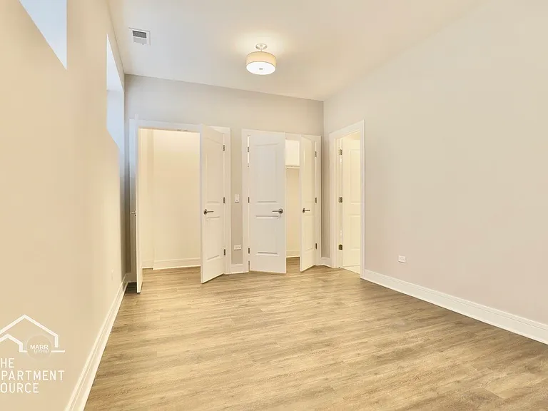 937 W Irving Park Rd #2 — Photo 12