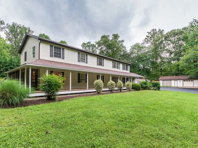 24 Leeland Rd, Edgewater, MD, 21037