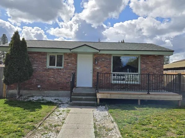 702 E Bismark Ave, Spokane, WA 99208