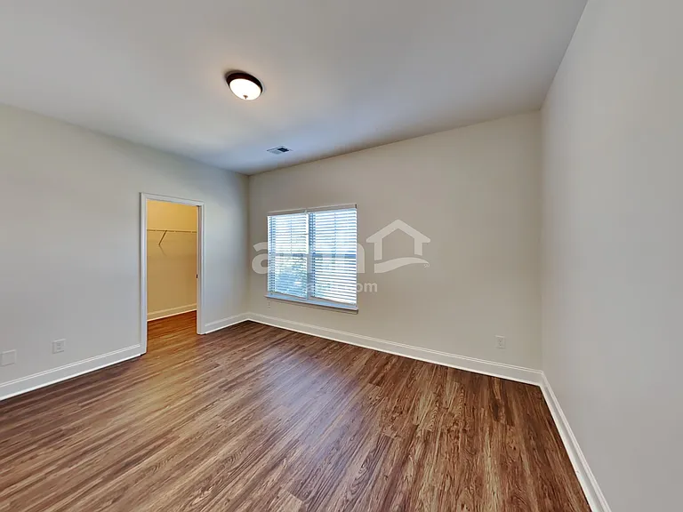 5015 Rialto Way — Photo 17
