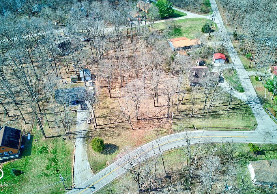 2nd image of 8088 Center Lake Rd
