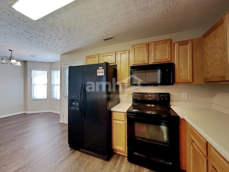 1727 Antebellum Dr — Photo 3