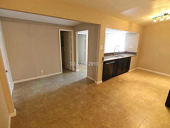 3rd image of 3192 Avondale Ave