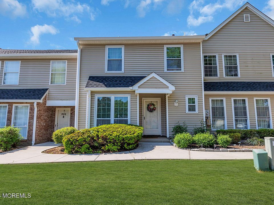 1st image of 320 Harvard Place #320