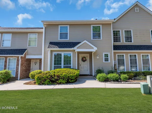 320 Harvard Place #320, Morganville, NJ 07751