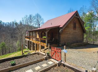 1670 Brick Haven Ln, Hillsville, VA 24343